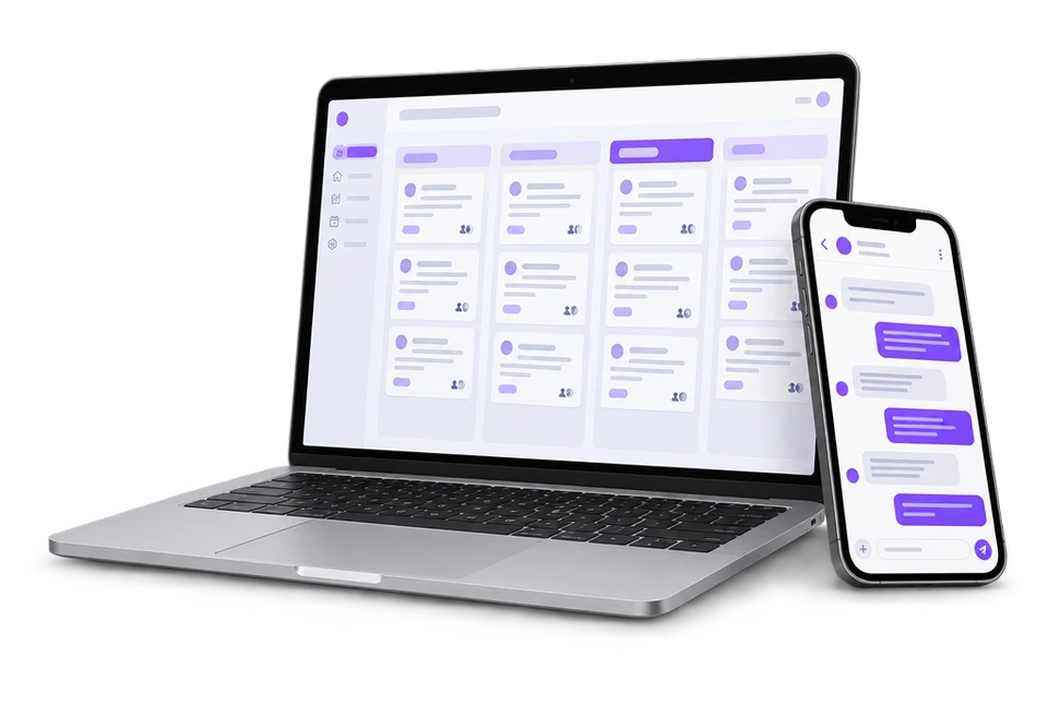 Ноутбук с CRM-доской сделок и телефон с перепиской